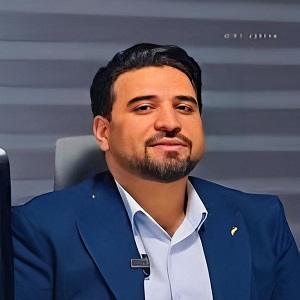 دکتر محمود هاشمی