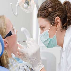 کلینیک دندانپزشکی کیانپارس